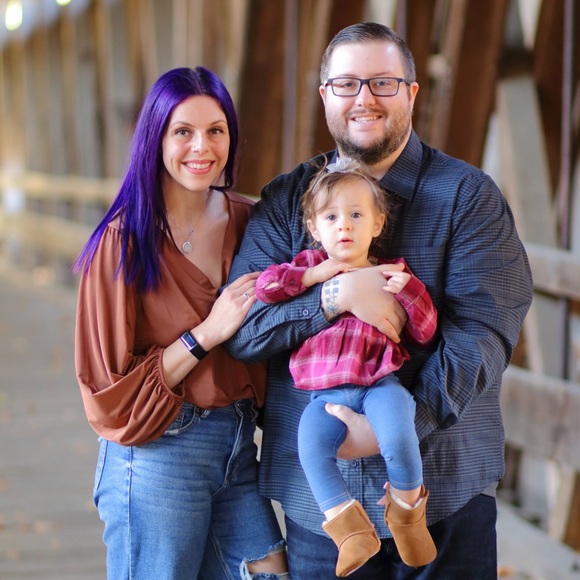 Meet your Posher, Niki - Picture 3 of 4